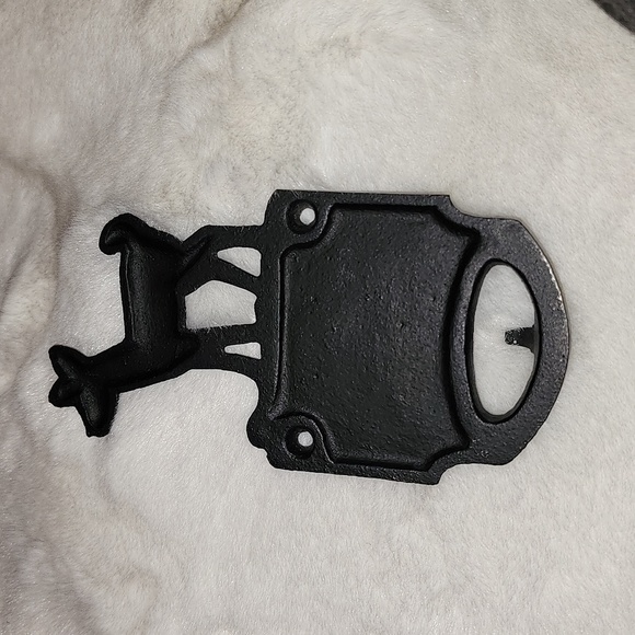 ASSORTMENT OF  ITEMS HUNTING CABIN  DECORATIVE ITEMS - Picture 4 of 8